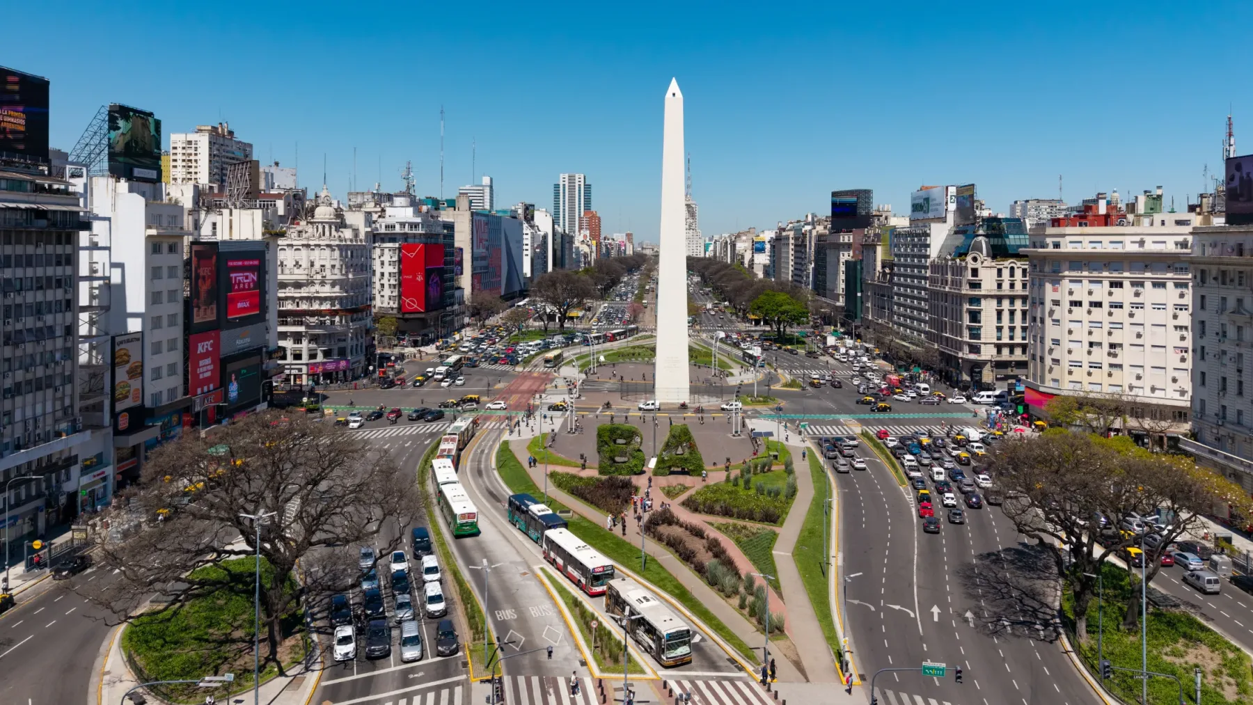 Obelisco de Buenos Aires e Avenida 9 de Julio, na Argentina.