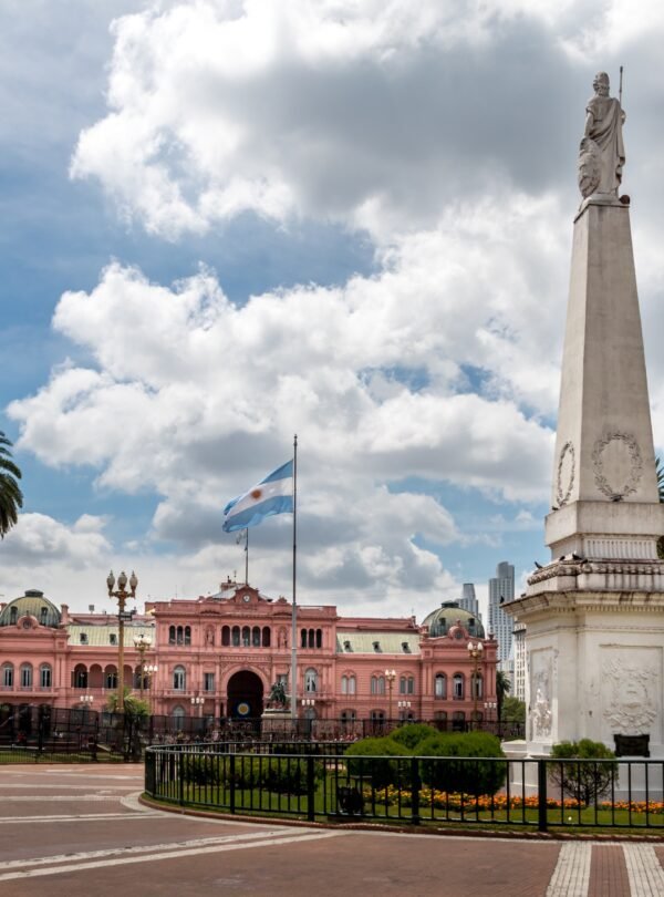 Conheça a “Paris da América do Sul” em um tour exclusivo e adaptado ao seu estilo.