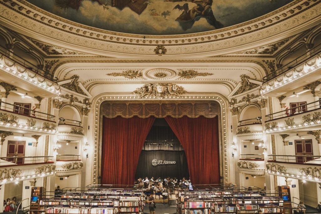 Planeje sua viagem perfeita para Buenos Aires com o My Little Buenos Aires. Descubra cultura, gastronomia, arquitetura impressionante e passeios personalizados.