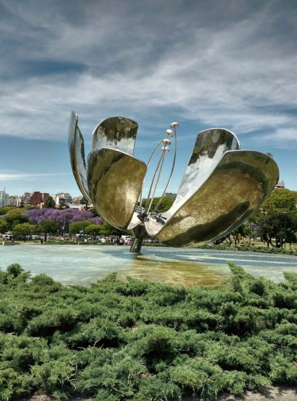 Planeje sua viagem perfeita para Buenos Aires com o My Little Buenos Aires. Descubra cultura, gastronomia, arquitetura impressionante e passeios personalizados.