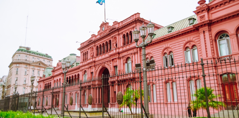 Explore Buenos Aires com um city tour privado que permite liberdade e conforto. Visite os principais pontos turísticos no seu ritmo.