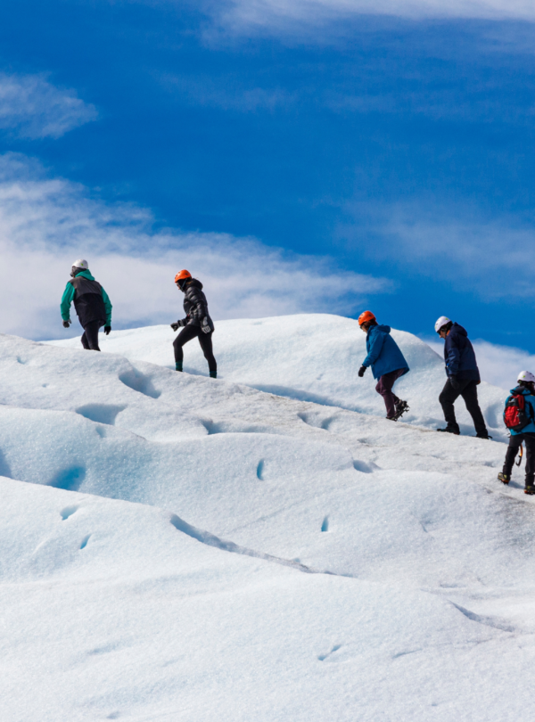 Descubra o glaciar Perito Moreno em um minitrekking na Patagônia. Caminhe sobre o gelo, aprecie vistas panorâmicas e viva uma aventura.