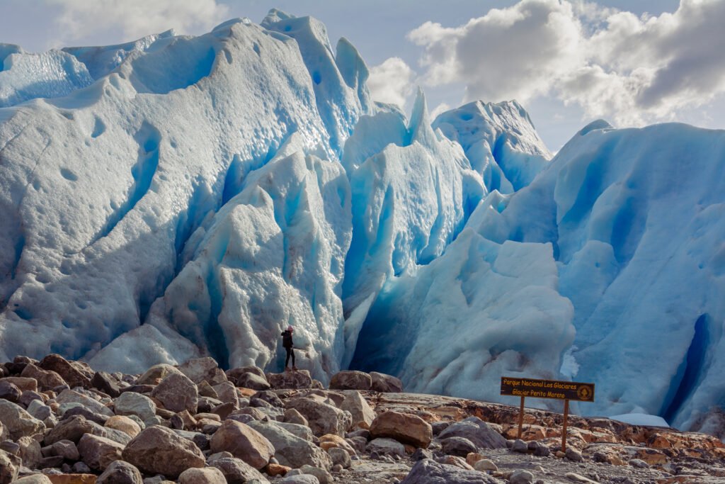 Explore a majestade do Glaciar Perito Moreno com a My Little Buenos Aires. Garanta momentos inesquecíveis na Patagônia (Foto: Reprodução/ My Little Buenos Aires).