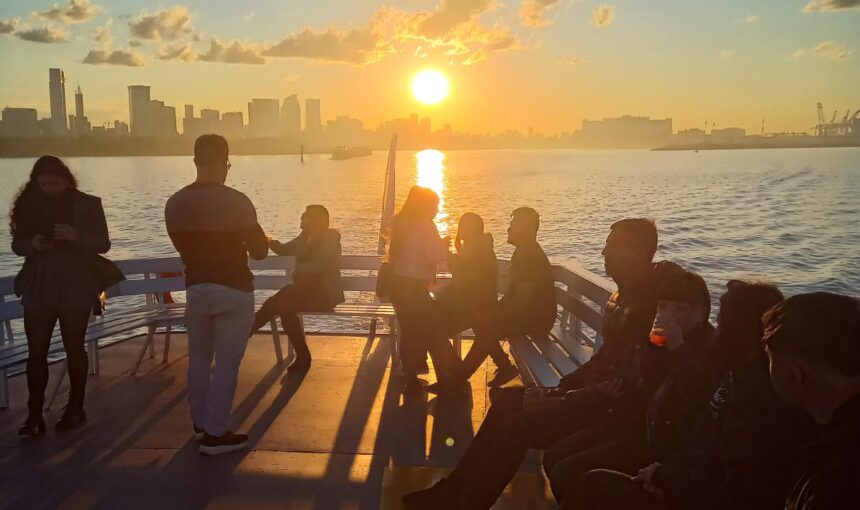 Perguntas e Respostas: Sunset Navegação Open Bar