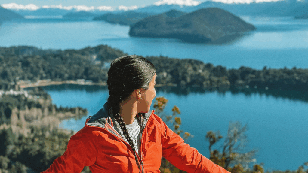 Conheça o Circuito Chico, um passeio icônico em Bariloche que revela paisagens incríveis, mirantes deslumbrantes e paradas imperdíveis.