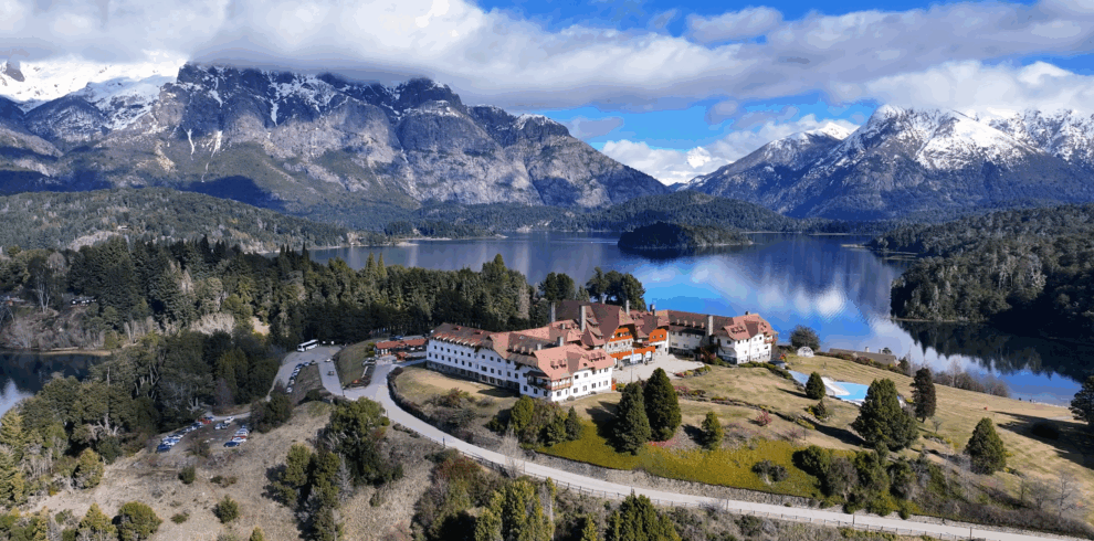 Conheça o Circuito Chico, um passeio icônico em Bariloche que revela paisagens incríveis, mirantes deslumbrantes e paradas imperdíveis.