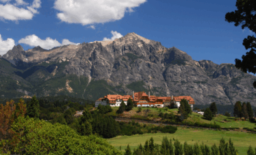 Conheça o Circuito Chico, um passeio icônico em Bariloche que revela paisagens incríveis, mirantes deslumbrantes e paradas imperdíveis.