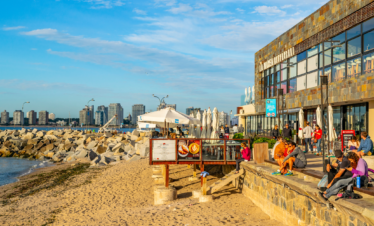Descubra Punta del Este: Visite Piriápolis, Casapueblo e o centro de Punta del Este com guia especializado.