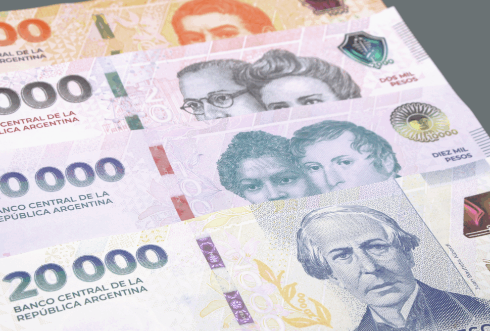Descubra qual moeda levar para a Argentina em 2025. Saiba as vantagens do real, dólar, peso argentino, Western Union, Banco Nación e cartões de débito internacionais.