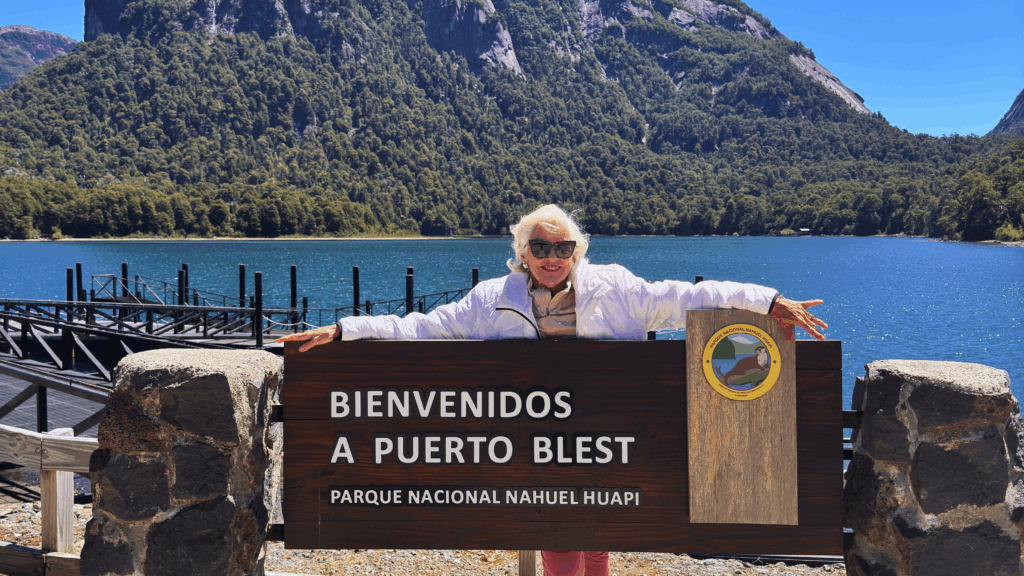 Descubra paisagens deslumbrantes com a My Little Buenos Aires na selva valdiviana em Puerto Blest e a cascada Los Cántaros.