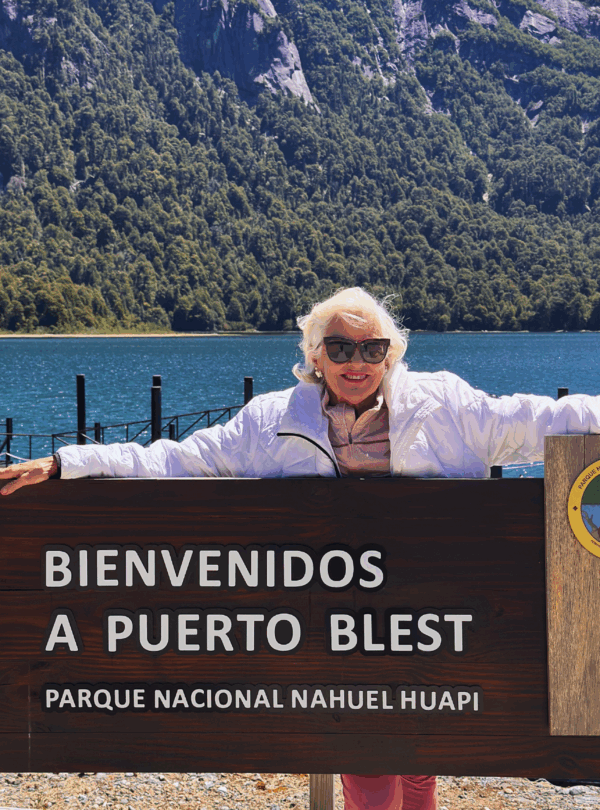 Descubra paisagens deslumbrantes com a My Little Buenos Aires na selva valdiviana em Puerto Blest e a cascada Los Cántaros.