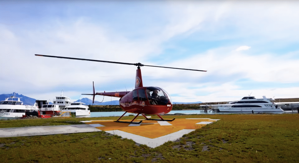 Descubra o Sky Over Perito Moreno, o passeio de helicóptero que oferece vistas aéreas inesquecíveis do glaciar mais famoso da Patagônia. Viva uma experiência surpreendente em El Calafate.