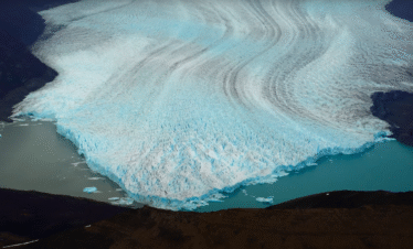 Descubra o Sky Over Perito Moreno, o passeio de helicóptero que oferece vistas aéreas inesquecíveis do glaciar mais famoso da Patagônia. Viva uma experiência surpreendente em El Calafate.