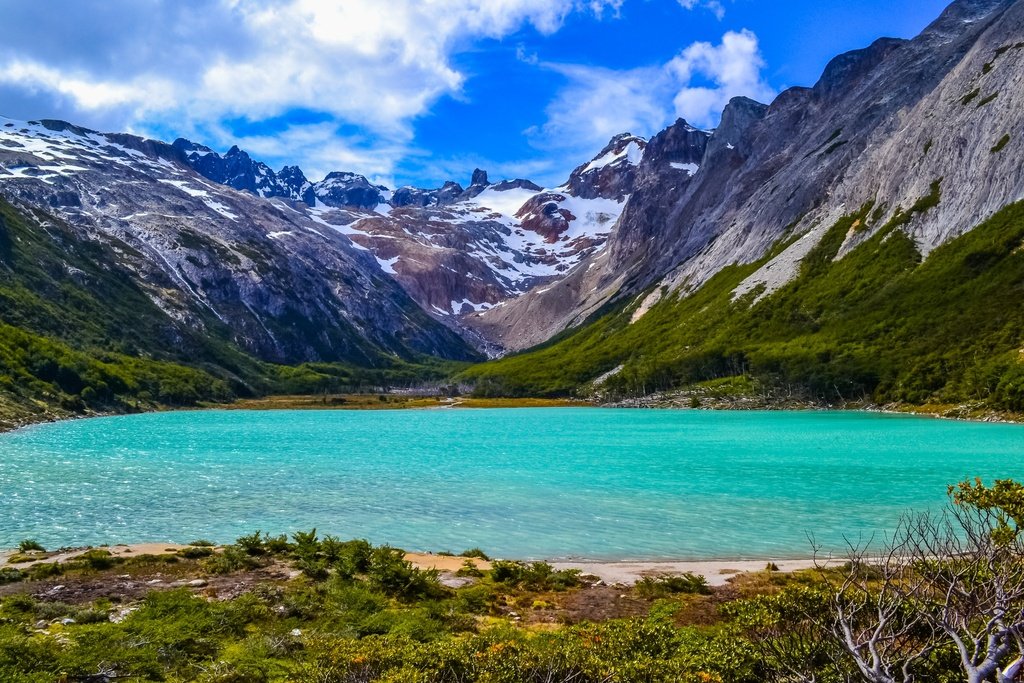 Explore a Laguna Esmeralda em um trekking com trilhas por bosques e vales da Patagônia, guiados por um especialista e almoço incluso.