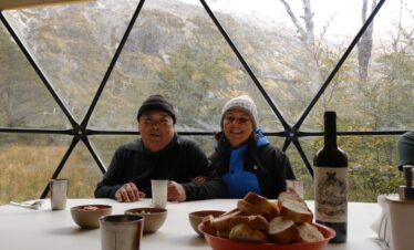 Explore a Laguna Esmeralda em um trekking com trilhas por bosques e vales da Patagônia, guiados por um especialista e almoço incluso.