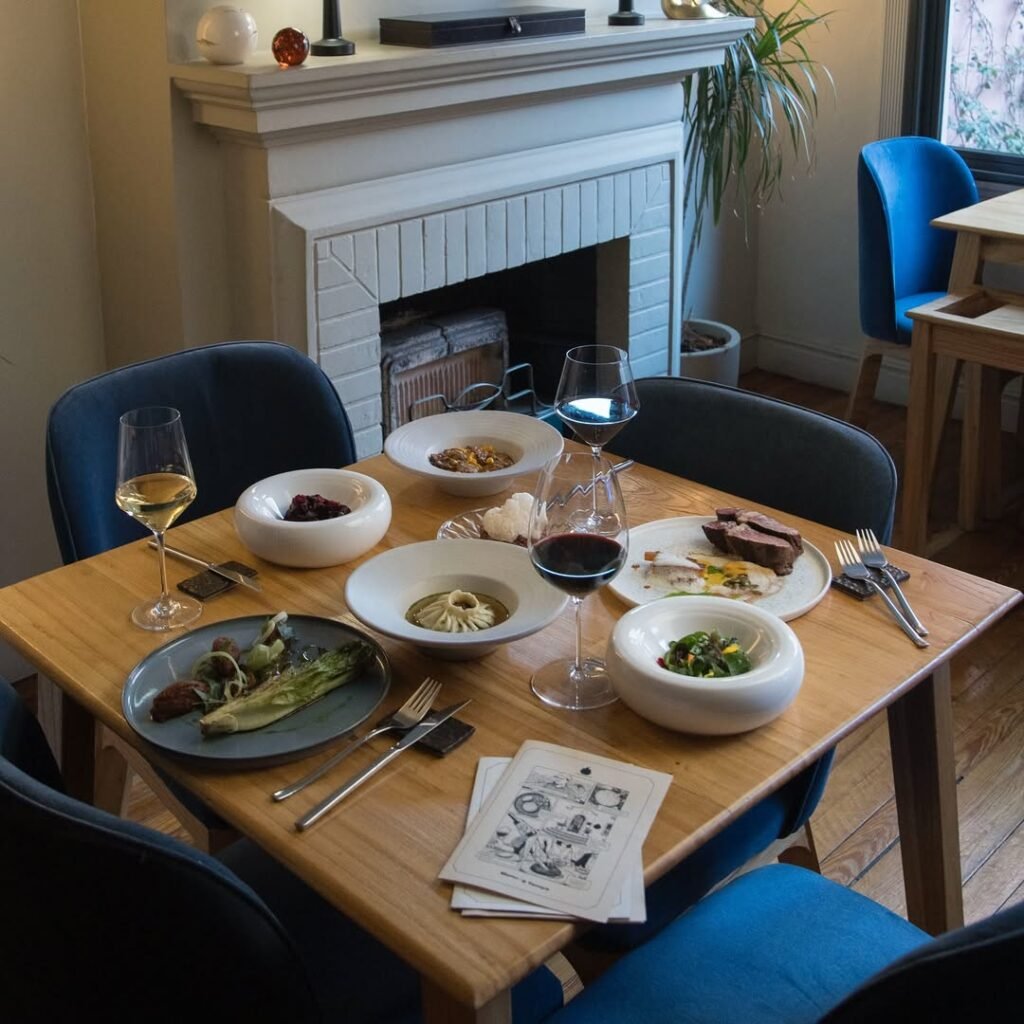 Viva uma experiência gastronômica única no Restaurante Centauro, em Mendoza. Um jantar que combina tecnologia, sustentabilidade e os melhores sabores regionais em um menu harmonizado de 4 ou 8 tempos.