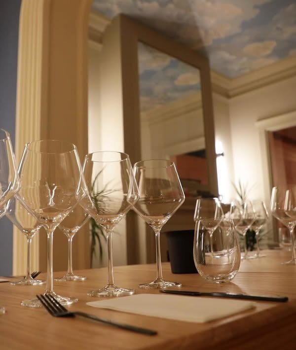 Viva uma experiência gastronômica única no Restaurante Centauro, em Mendoza. Um jantar que combina tecnologia, sustentabilidade e os melhores sabores regionais em um menu harmonizado de 4 ou 8 tempos.