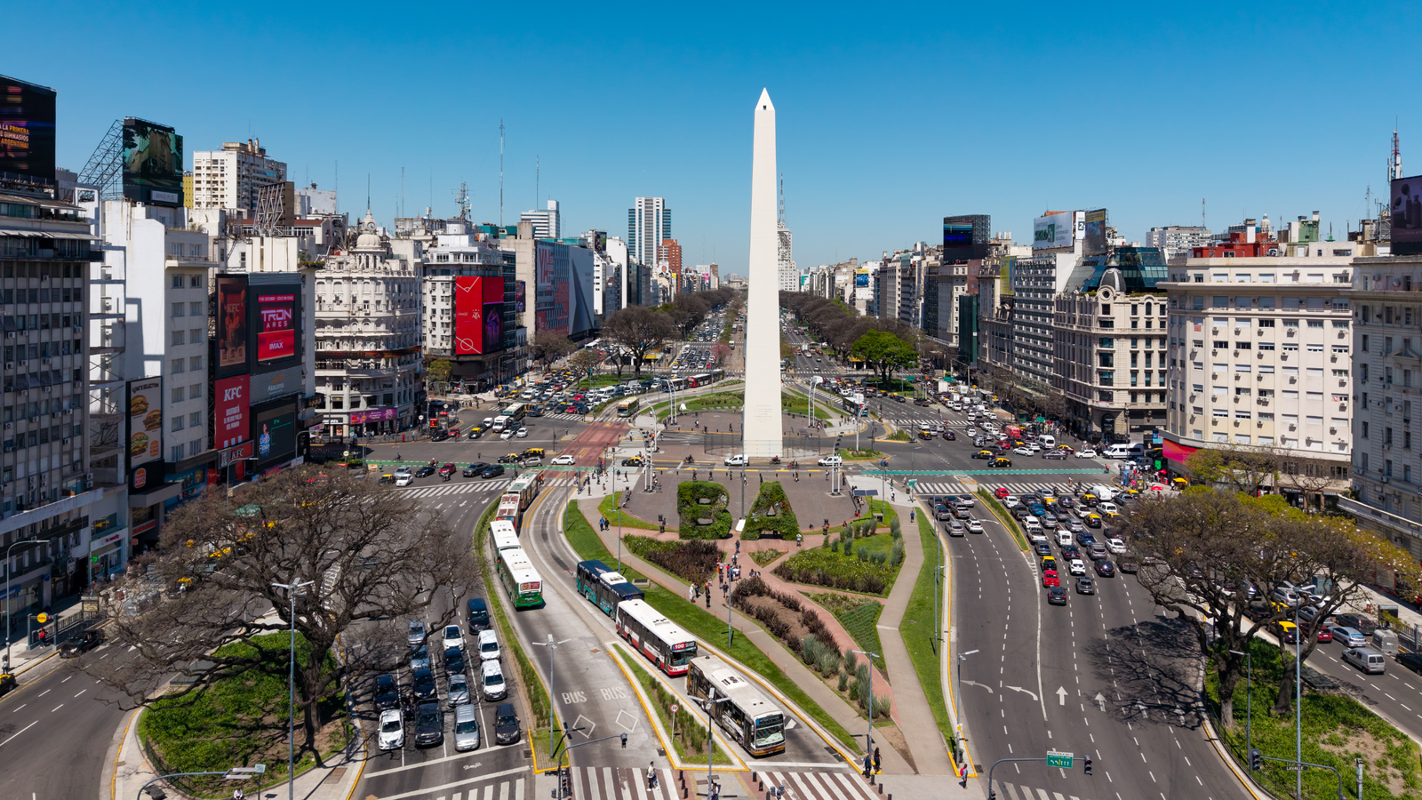 Descubra como é Buenos Aires em março: clima, o que vestir, eventos, feriados e os melhores passeios para aproveitar a cidade em 2026.