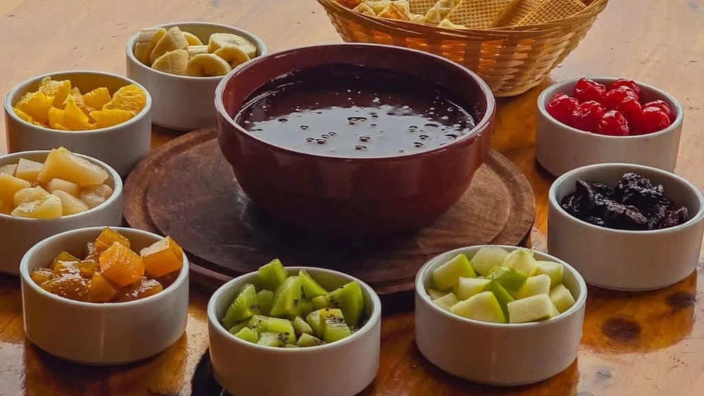 Passeio na neve em Bariloche: descubra as diferenças entre os passeios Roca Negra e Extremo Encantado no Cerro López.