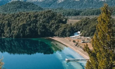 Descubra o Circuito Grande em Bariloche, uma excursão de dia completo que revela alguns dos cenários mais impressionantes da Patagônia Argentina.